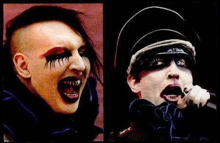 la c  marilyn  manson dans un de ses concert wooooow tofff sda33 n'est ce pas allez les mec lachez vous commmmmmmm